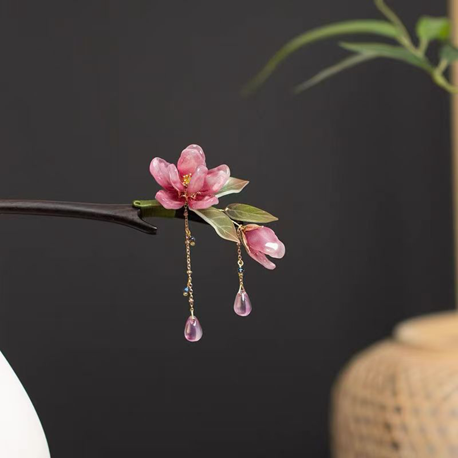 دبوس شعر مزين بالزهور على الطر - مراجعة Supply Florist وسعره